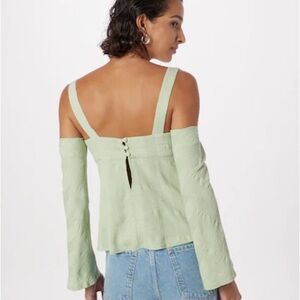 Topshop NWT green Asymmetrical Sleeveless Blouse size 6